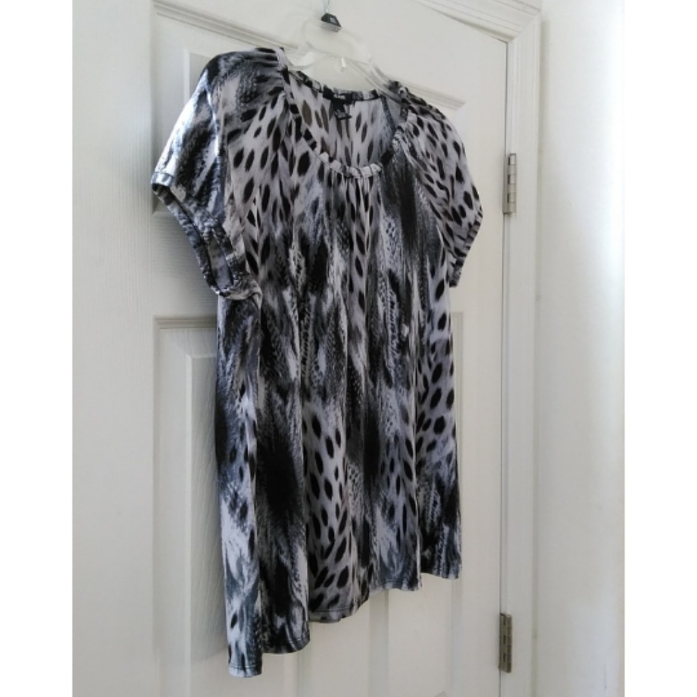 Alfani - Cap Sleeve Animal Print Top Size XL